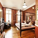 Honigmond Boutique Aparthotel 4*